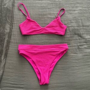 Billabong bikini set- Maui rider bikini bottoms and scoop neck top